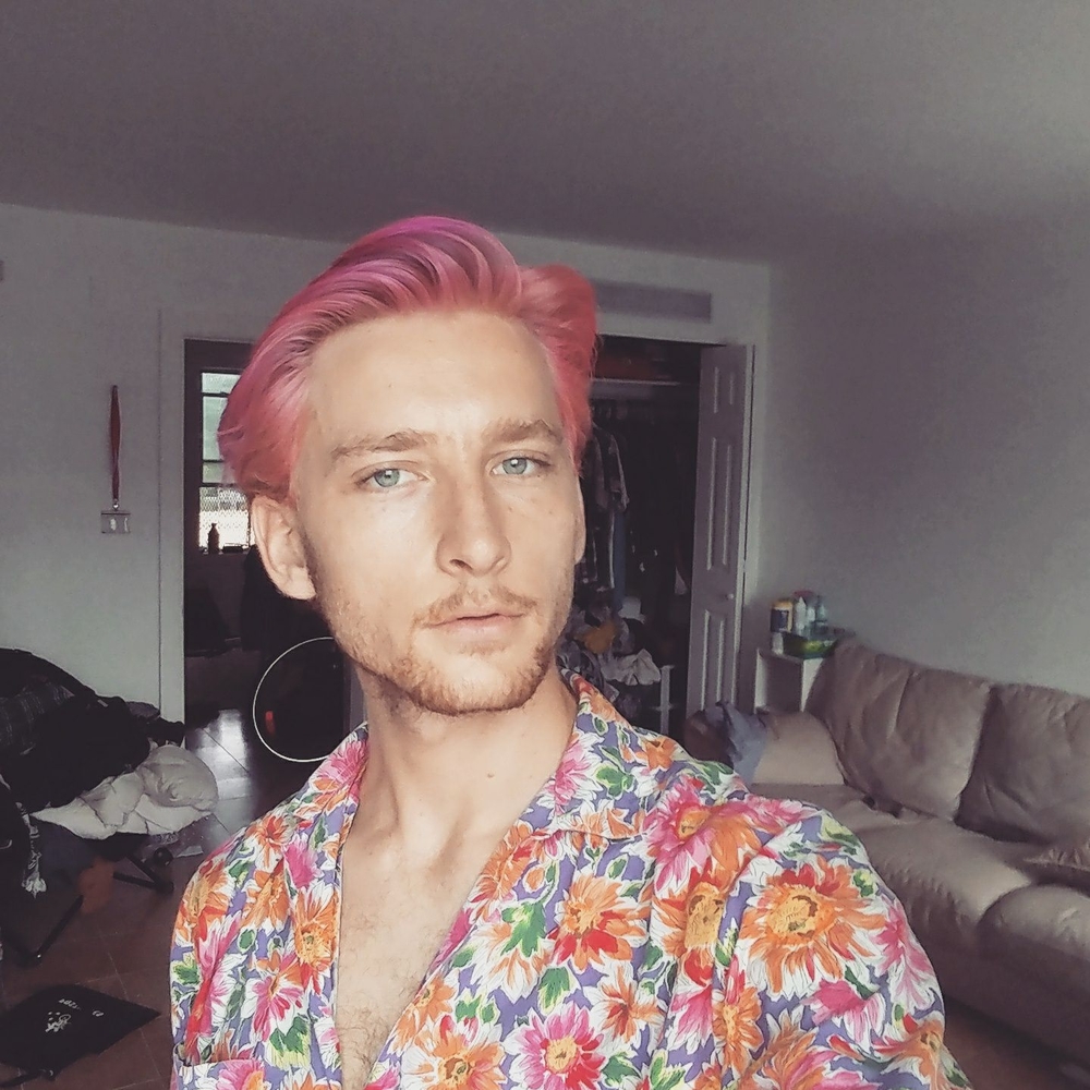 Meet your Posher, Eric